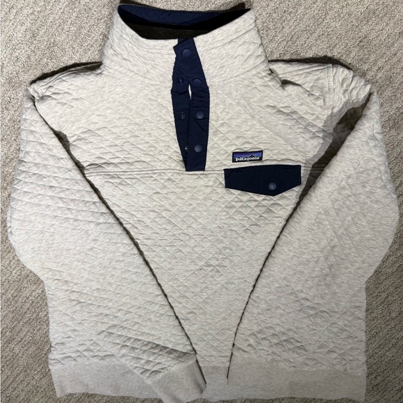 Patagonia Sweaters - Patagonia Cream Quilted Pullover with Black Trim